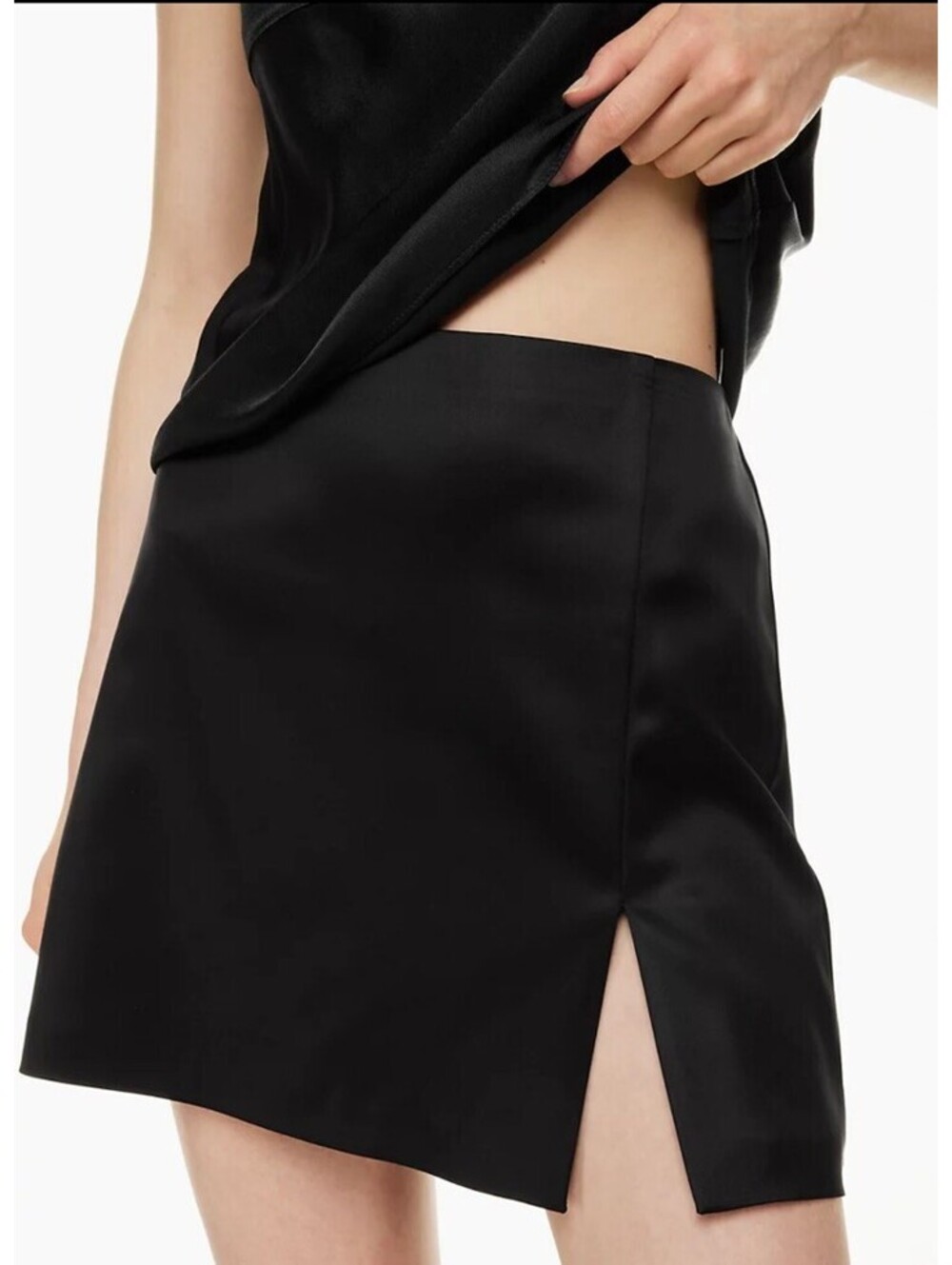 Aritzia Sunday Best Black Tatiana Mini Skirt - Size 6
